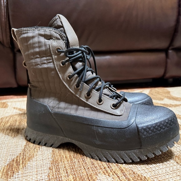 CONVERSE Chuck Taylor All Star Lugged 2.0 Counter Climate
Men’s 7, women’s 9 - Picture 1 of 8